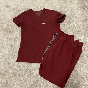 Burgundy figs scrub set